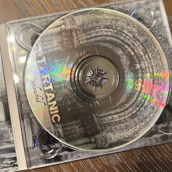 Michigan Renaissance Festival 2021 Pub Crawl mug / Tartanic cd - Picture 10 of 11